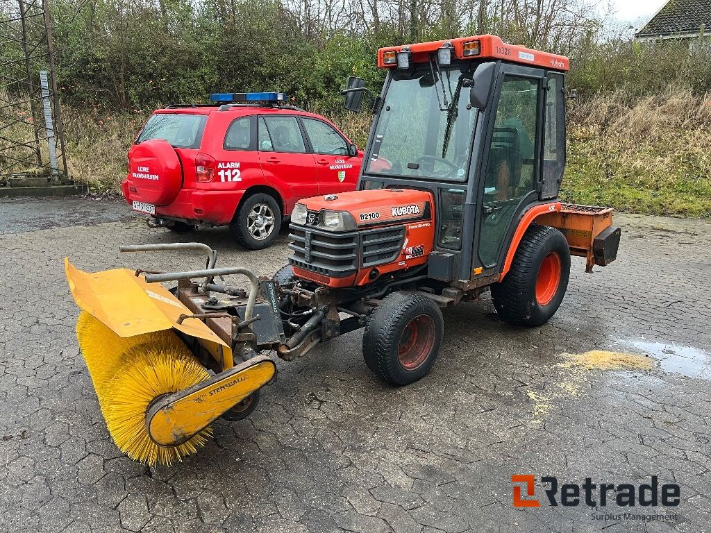 Traktor Kubota B2100 4WD - Kommunal traktor, Fejebil: billede 1 Traktor Kubota B2100 4WD - Kommunal traktor, Fejebil: billede 1