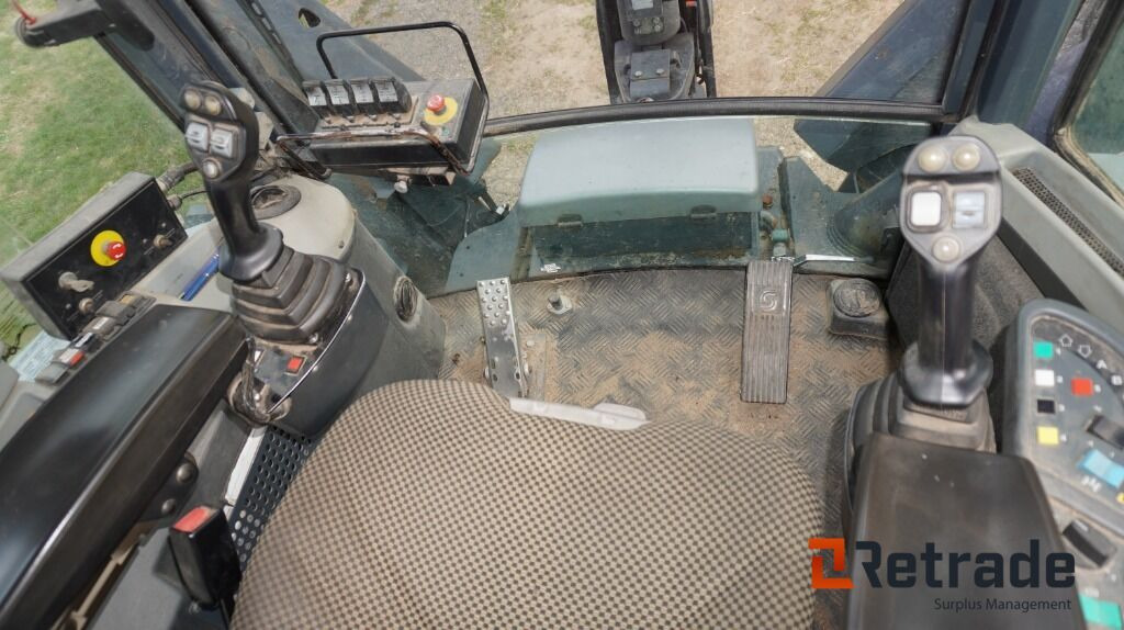 Gravelæssemaskine Traktorgrävare Lännen 8800 K Loggoslift: billede 8 Gravelæssemaskine Traktorgrävare Lännen 8800 K Loggoslift: billede 8