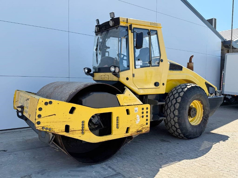 Bomag BW213DH-4 - EVIB/BVC / German Machine / Airco - Tromle: billede 2 Bomag BW213DH-4 - EVIB/BVC / German Machine / Airco - Tromle: billede 2