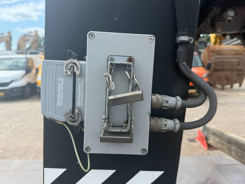 Teleskop truck Manitou MRT 2150 Plus Privilege - 4x4x4 / Crab Mode: billede 15