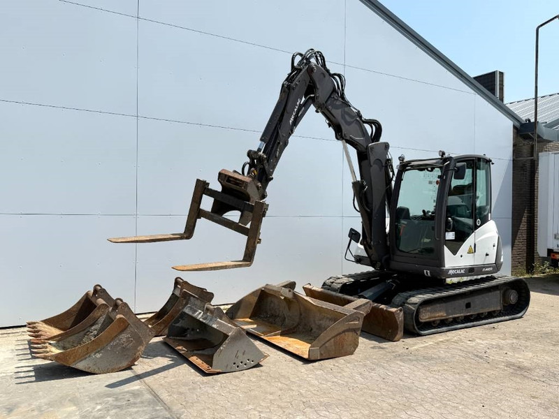 Mecalac 8MCR - 6 Attachments Included! Auto Greasing - Minigravemaskine: billede 2 Mecalac 8MCR - 6 Attachments Included! Auto Greasing - Minigravemaskine: billede 2