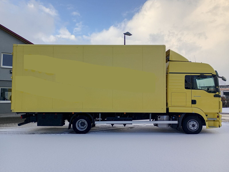 MAN Koffer 8.220 TGL Euro 6 2X Schlafplatz AHK - Lastbil varevogn: billede 4 MAN Koffer 8.220 TGL Euro 6 2X Schlafplatz AHK - Lastbil varevogn: billede 4