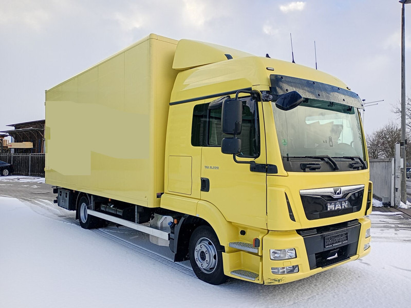 MAN Koffer 8.220 TGL Euro 6 2X Schlafplatz AHK - Lastbil varevogn: billede 2 MAN Koffer 8.220 TGL Euro 6 2X Schlafplatz AHK - Lastbil varevogn: billede 2