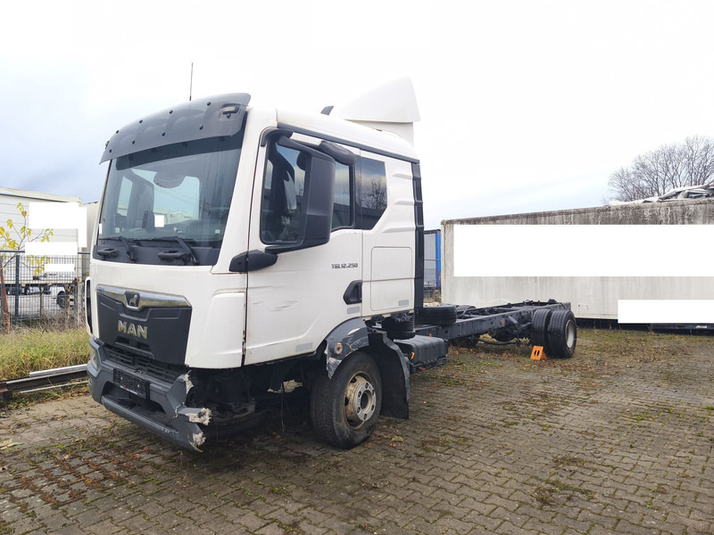 MAN TGL 12.250 Euro6 4x2 AHK - Lastbil chassis: billede 1 MAN TGL 12.250 Euro6 4x2 AHK - Lastbil chassis: billede 1
