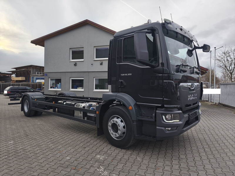 MAN TGM 18.320 TGM 18.320 4x2 BL CH Fahrgestell Euro 6 Rechtslenker - Lastbil chassis: billede 2 MAN TGM 18.320 TGM 18.320 4x2 BL CH Fahrgestell Euro 6 Rechtslenker - Lastbil chassis: billede 2