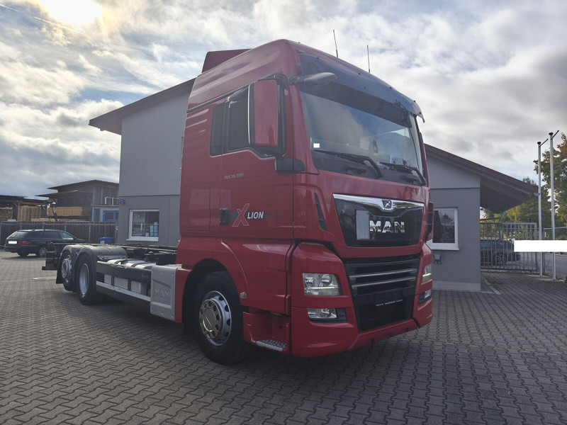 MAN TGX 26.500 BDF 6x2 Euro 6 Retarder Standard Lift+Lenk Euro 6 (29 - Lastbil chassis: billede 2 MAN TGX 26.500 BDF 6x2 Euro 6 Retarder Standard Lift+Lenk Euro 6 (29 - Lastbil chassis: billede 2