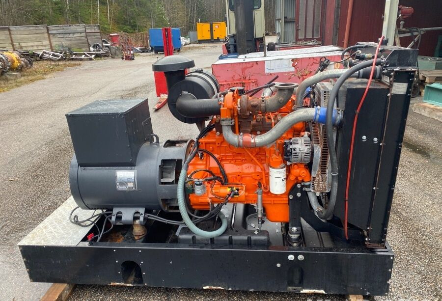 Diversen ECP34 2S4 - Iveco Engine,126kVA,New oils, filters, Mecc Alte ECP34 2S4 - Iveco Engine,126kVA,New oils, filters, Like New - Strømgenerator: billede 3 Diversen ECP34 2S4 - Iveco Engine,126kVA,New oils, filters, Mecc Alte ECP34 2S4 - Iveco Engine,126kVA,New oils, filters, Like New - Strømgenerator: billede 3
