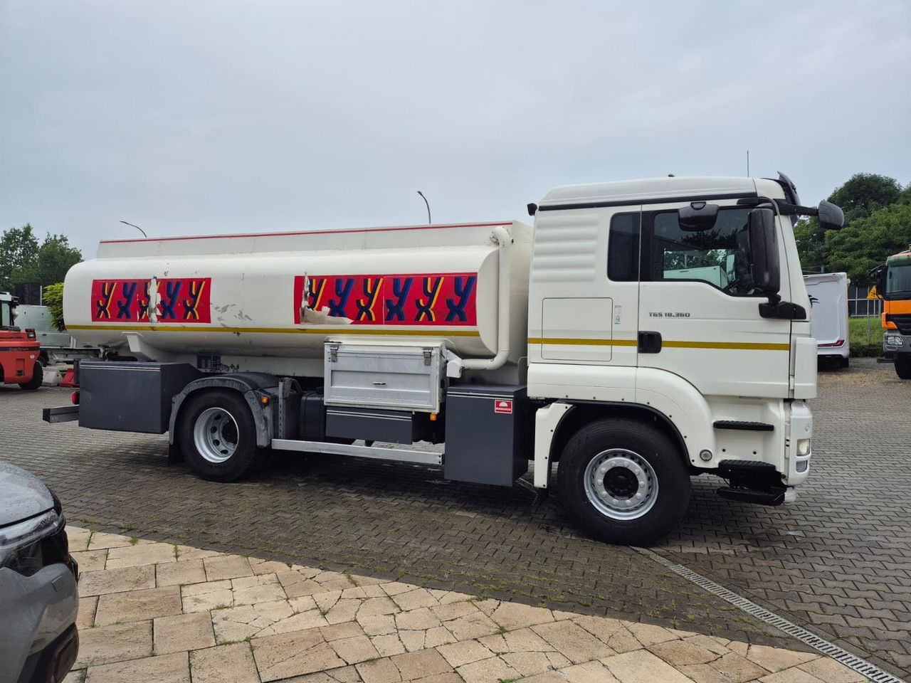 MAN MAN TGS 18.360 OIL Transport / Good Condition - Tankbil: billede 2 MAN MAN TGS 18.360 OIL Transport / Good Condition - Tankbil: billede 2
