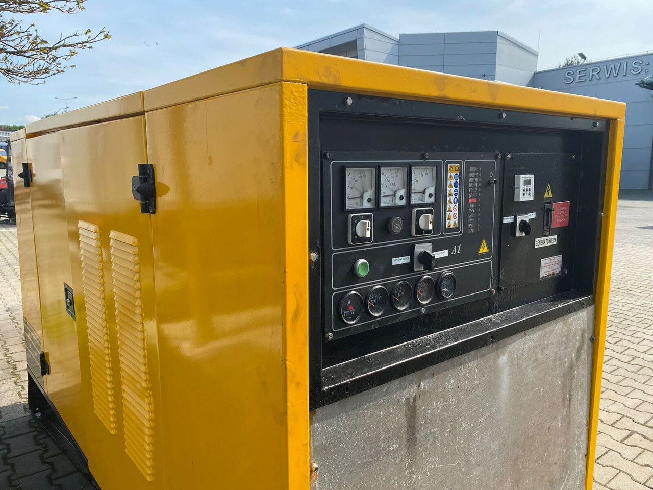 SDMO NS 60 W M, Silent generator 60kVA, 48KW NS 60 W M, Silent generator 60kVA, 48KW - Strømgenerator: billede 1 SDMO NS 60 W M, Silent generator 60kVA, 48KW NS 60 W M, Silent generator 60kVA, 48KW - Strømgenerator: billede 1