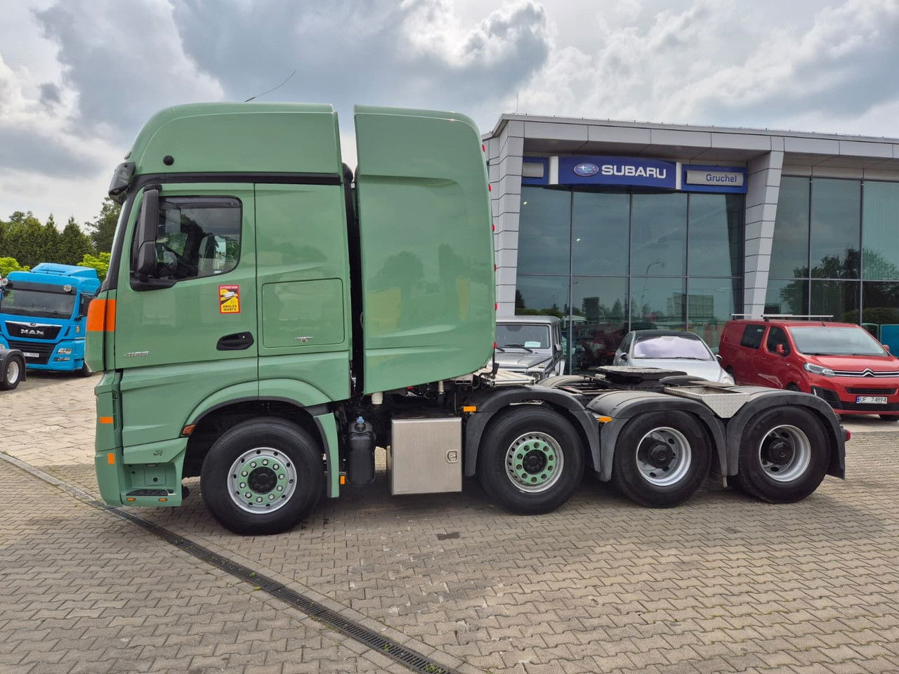 Trækker Mercedes-Benz Actros 4163 8X4 / 1 Owner / LOW KM / Super Condition: billede 14 Trækker Mercedes-Benz Actros 4163 8X4 / 1 Owner / LOW KM / Super Condition: billede 14