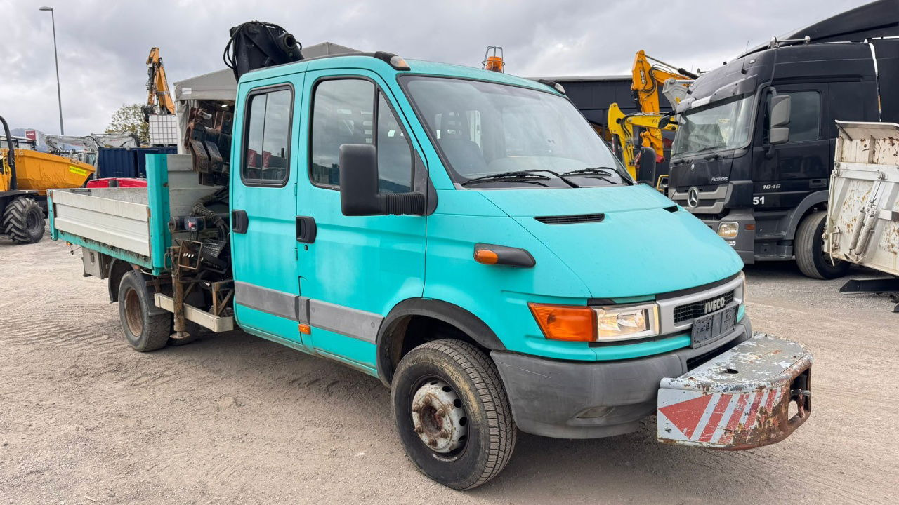 Iveco Daily 65 C15 stake body - Hiab 045-3 - 7.5M - Ladbil, Mandskabsbil: billede 2 Iveco Daily 65 C15 stake body - Hiab 045-3 - 7.5M - Ladbil, Mandskabsbil: billede 2