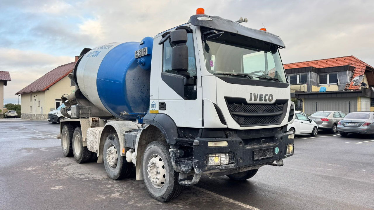 Iveco Trakker AD340TB45 8x4 mixer 10m3 - Betonbil: billede 3 Iveco Trakker AD340TB45 8x4 mixer 10m3 - Betonbil: billede 3