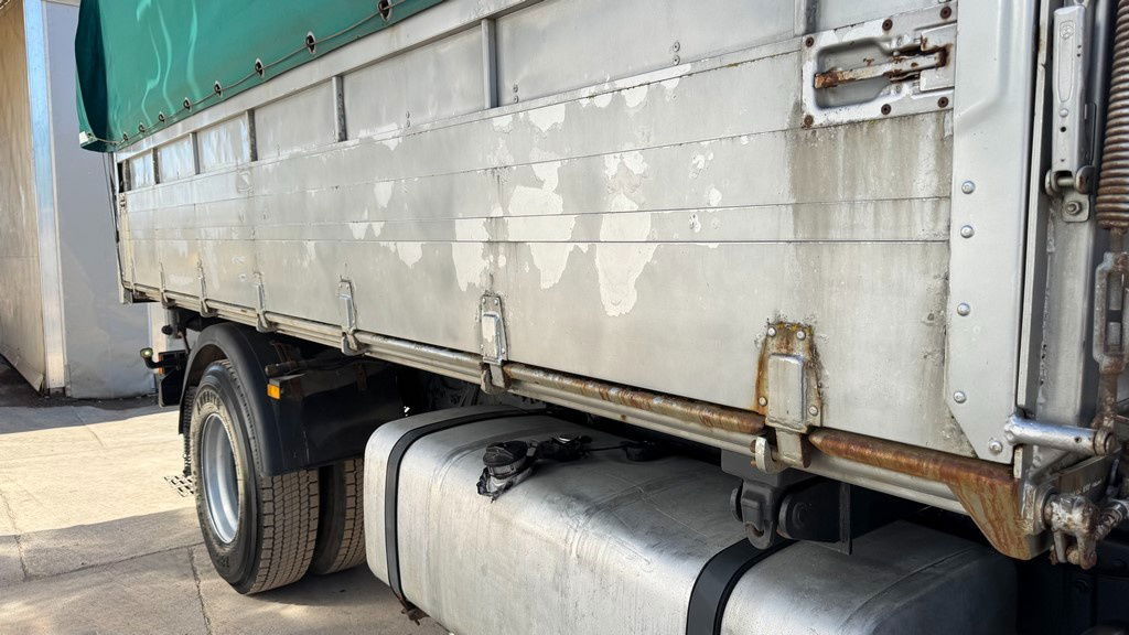 Mercedes-Benz Actros 1841 L 4x2 tipper - tarpaulin - euro 5 - Tipvogn lastbil: billede 4 Mercedes-Benz Actros 1841 L 4x2 tipper - tarpaulin - euro 5 - Tipvogn lastbil: billede 4