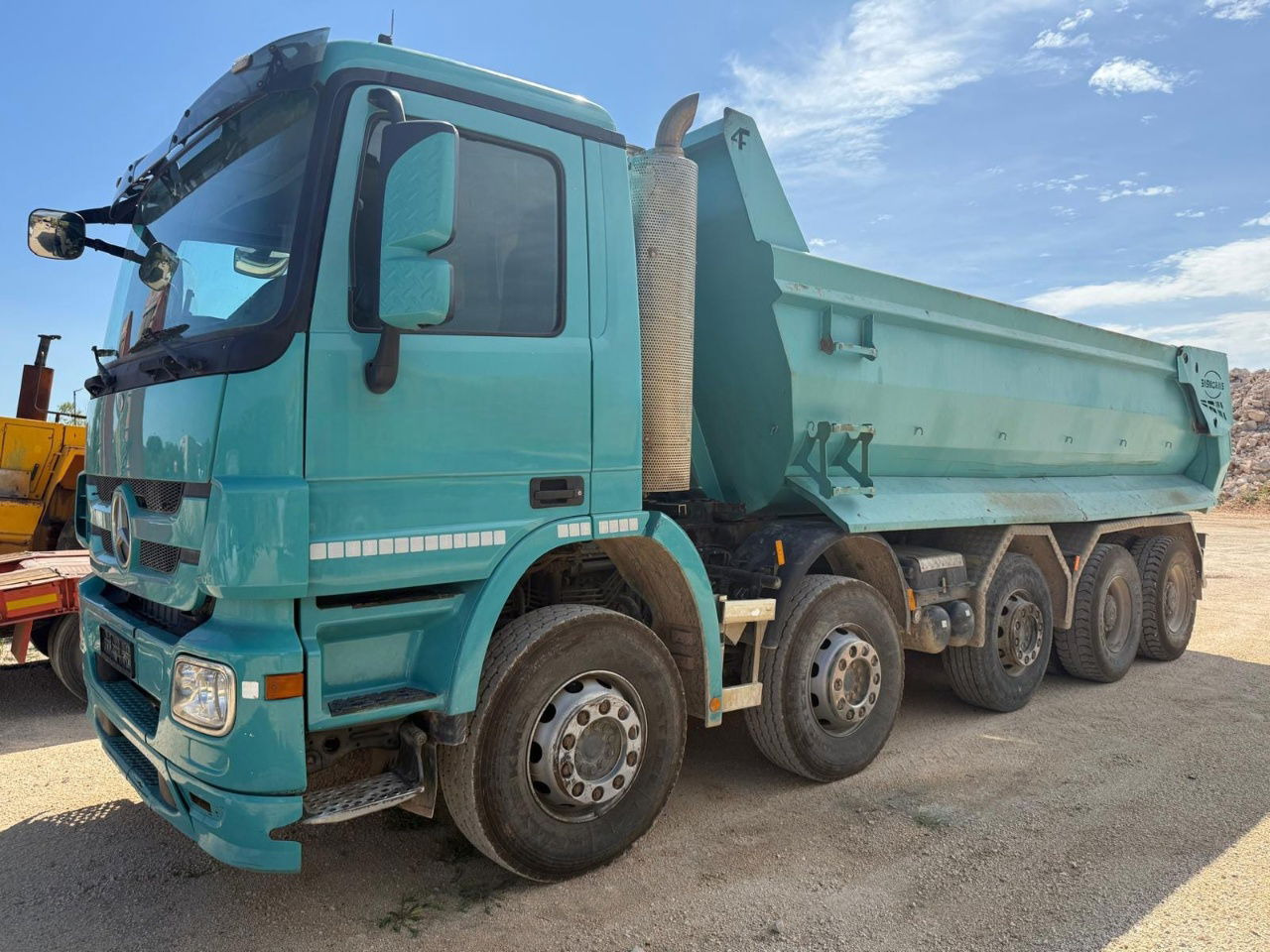 Mercedes-Benz Actros 4448 10x4 mulda tipper - euro 5 - lifting axle - Tipvogn lastbil: billede 2 Mercedes-Benz Actros 4448 10x4 mulda tipper - euro 5 - lifting axle - Tipvogn lastbil: billede 2