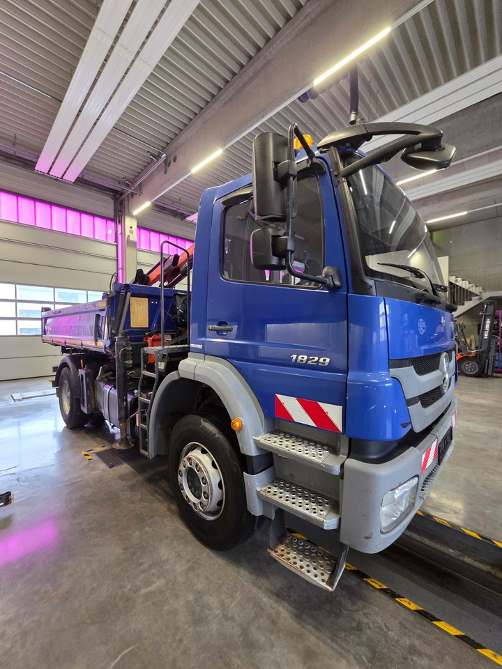 Mercedes-Benz Axor 1829 K 4x2 meiller tipper - crane PK8501 remote - Tipvogn lastbil: billede 2 Mercedes-Benz Axor 1829 K 4x2 meiller tipper - crane PK8501 remote - Tipvogn lastbil: billede 2