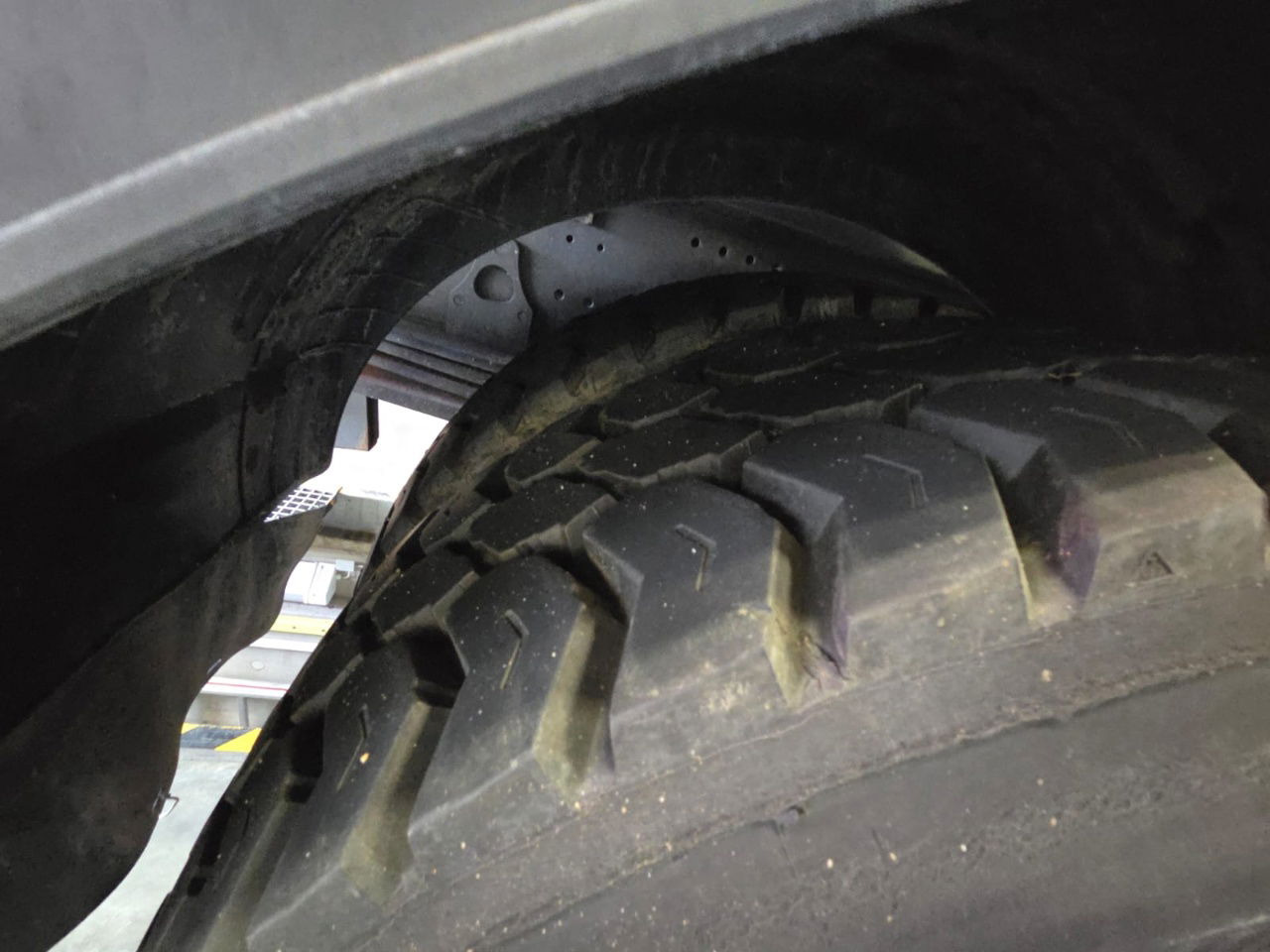 Mercedes-Benz Axor 1829 K 4x2 meiller tipper - crane PK8501 remote - Tipvogn lastbil: billede 5 Mercedes-Benz Axor 1829 K 4x2 meiller tipper - crane PK8501 remote - Tipvogn lastbil: billede 5