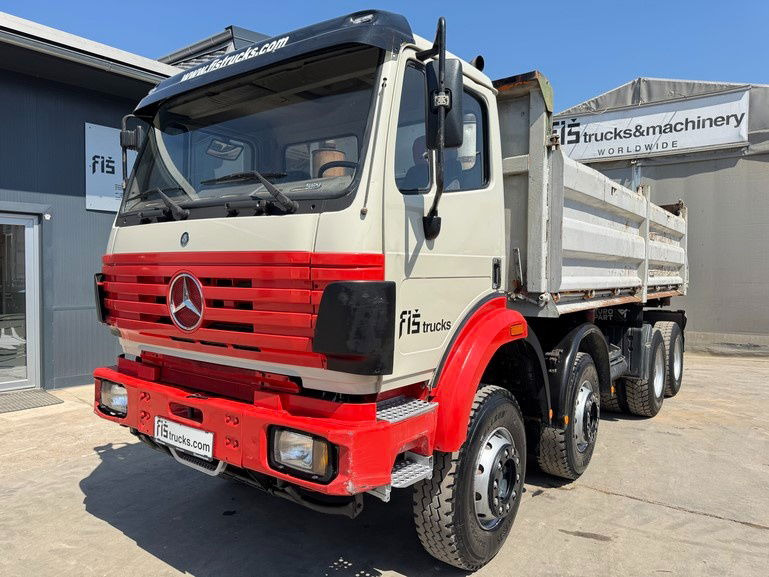 Mercedes-Benz SK 3235 8X4 tipper - V8 - top conditon - Tipvogn lastbil: billede 1 Mercedes-Benz SK 3235 8X4 tipper - V8 - top conditon - Tipvogn lastbil: billede 1