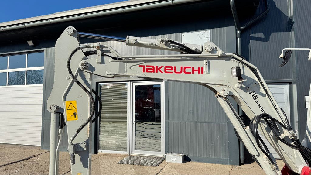 Takeuchi TB230 - 2019 Year - 2435 Hours - 2X Buckets - NEW Tracks - Minigravemaskine: billede 3 Takeuchi TB230 - 2019 Year - 2435 Hours - 2X Buckets - NEW Tracks - Minigravemaskine: billede 3
