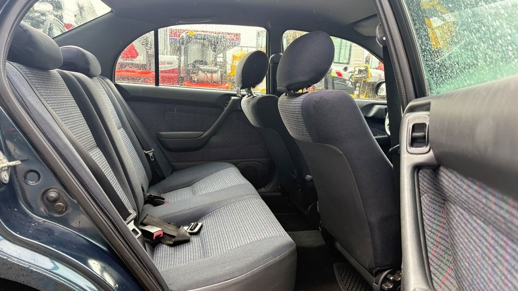 Bil Toyota Carina 1.6 - Petrol - 5 Doors: billede 18 Bil Toyota Carina 1.6 - Petrol - 5 Doors: billede 18