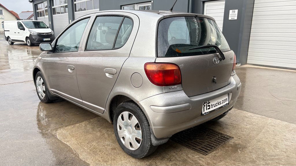 Toyota Yaris 1.3 - Petrol - 5 Doors - AC - Hatchback: billede 4 Toyota Yaris 1.3 - Petrol - 5 Doors - AC - Hatchback: billede 4
