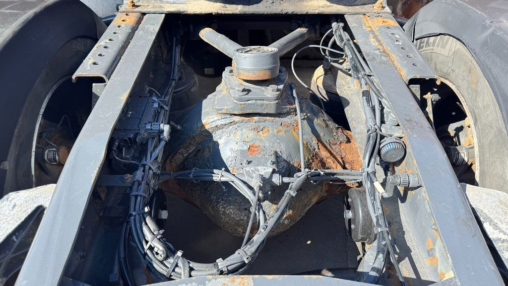 Leje en  DAF XF 105.460 4x2 tractor unit - tipp. hydr. DAF XF 105.460 4x2 tractor unit - tipp. hydr.: billede 12