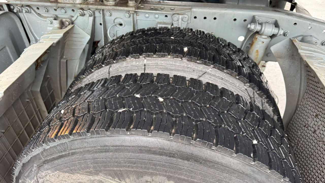 Mercedes-Benz Actros 1840 Axor 1840 LS 4x2 tipper hydraulics - Trækker: billede 5 Mercedes-Benz Actros 1840 Axor 1840 LS 4x2 tipper hydraulics - Trækker: billede 5