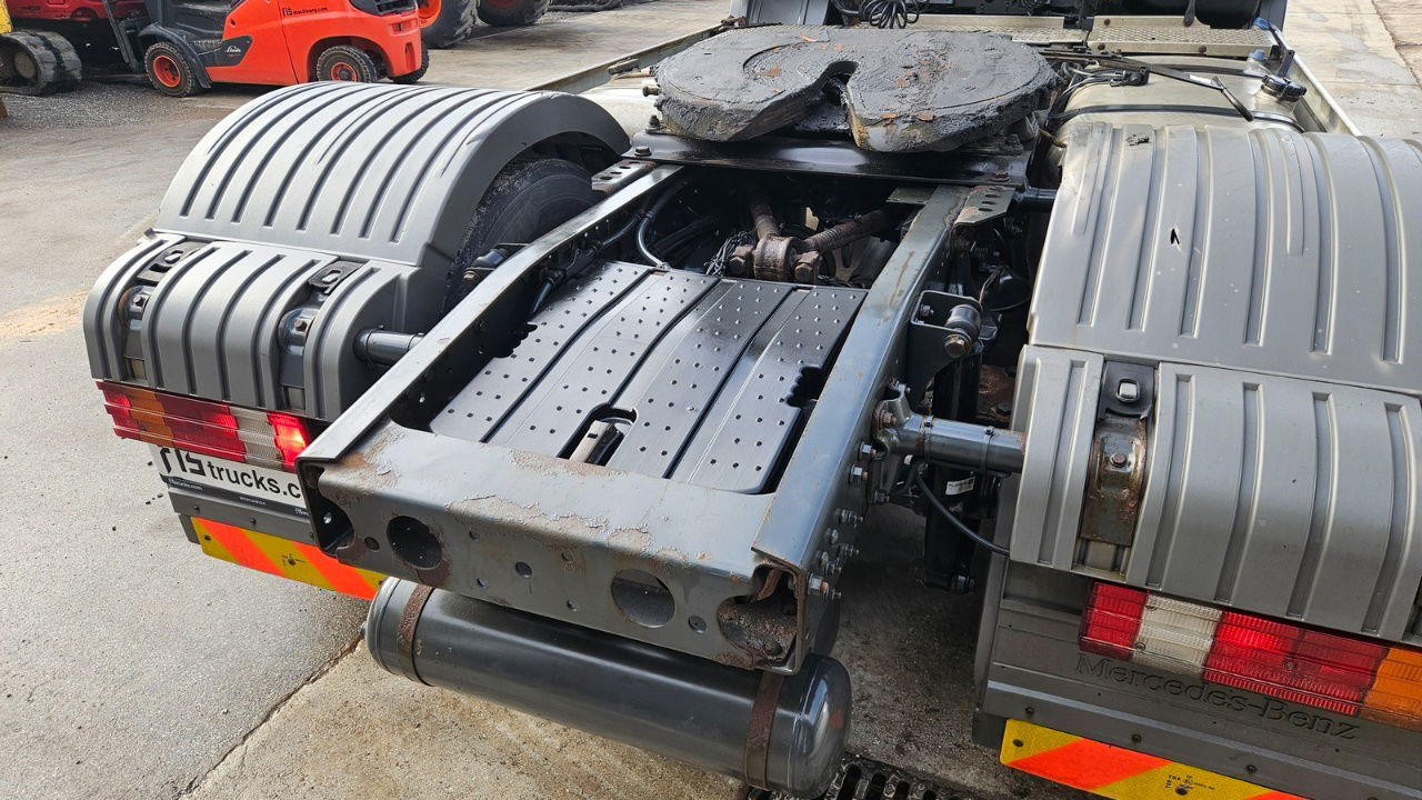 Leje en  Mercedes-Benz Actros 1841 4x2 tractor unit - retarder Mercedes-Benz Actros 1841 4x2 tractor unit - retarder: billede 14