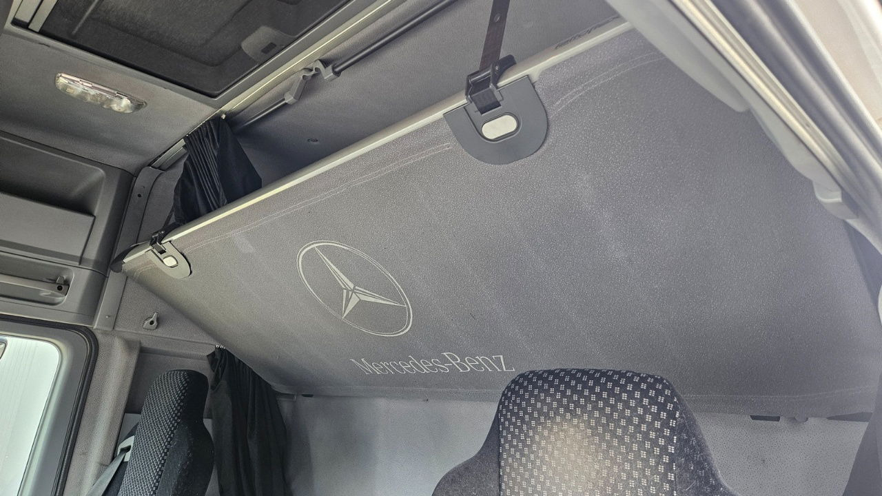 Leje en  Mercedes-Benz Actros 1841 4x2 tractor unit - retarder Mercedes-Benz Actros 1841 4x2 tractor unit - retarder: billede 23