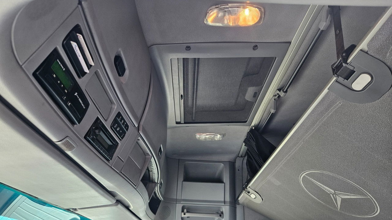 Leje en  Mercedes-Benz Actros 1841 4x2 tractor unit - retarder Mercedes-Benz Actros 1841 4x2 tractor unit - retarder: billede 27