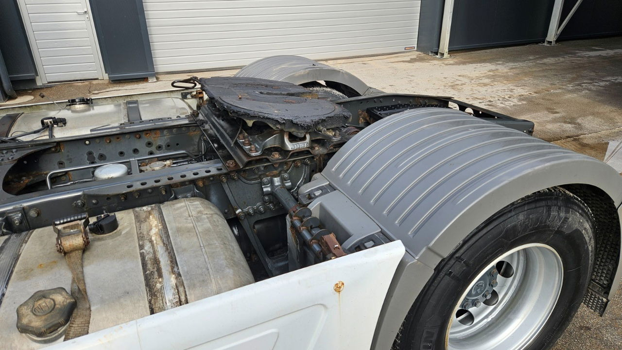 Leje en  Mercedes-Benz Actros 1841 4x2 tractor unit - retarder Mercedes-Benz Actros 1841 4x2 tractor unit - retarder: billede 17