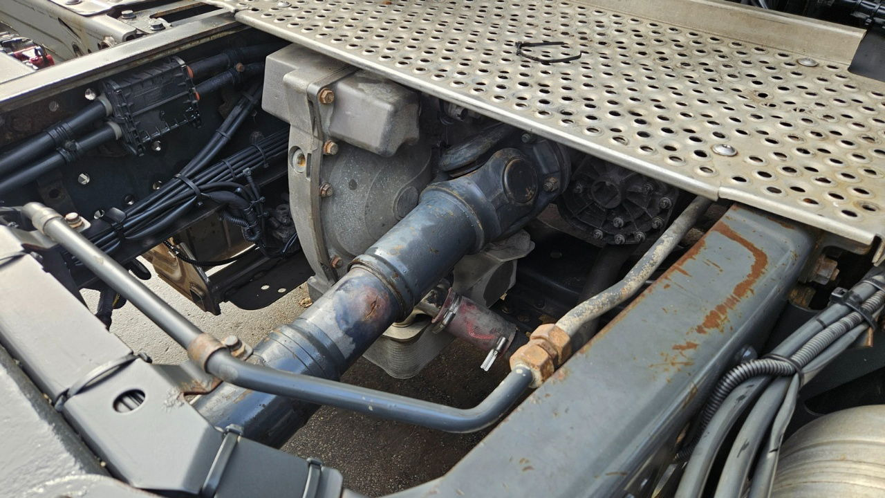 Leje en  Mercedes-Benz Actros 1841 4x2 tractor unit - retarder Mercedes-Benz Actros 1841 4x2 tractor unit - retarder: billede 11