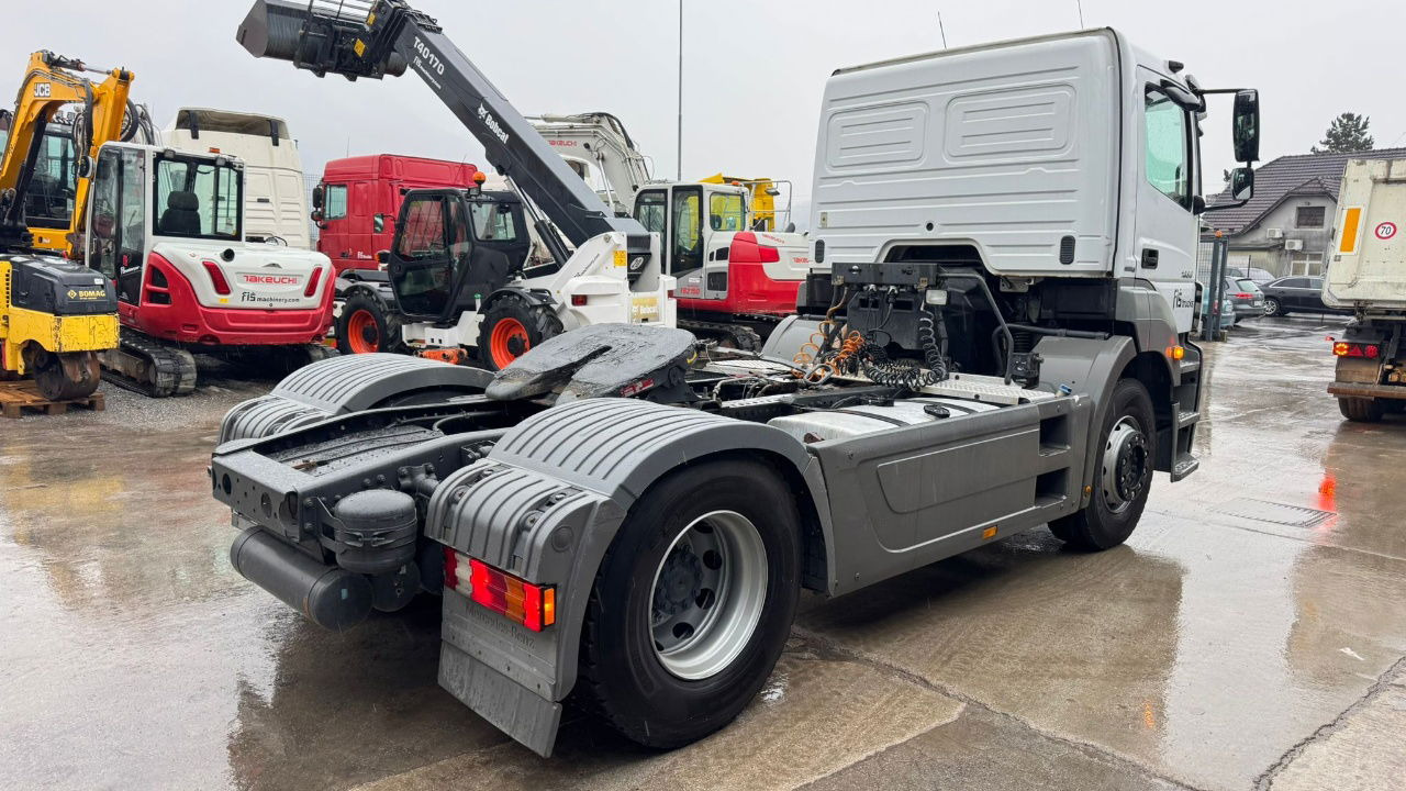 Mercedes-Benz Axor 1836 4x2 tipper hydraulics - Trækker: billede 3 Mercedes-Benz Axor 1836 4x2 tipper hydraulics - Trækker: billede 3