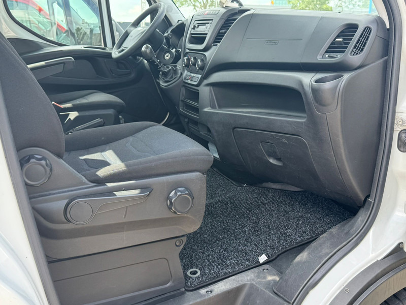 Varebil Iveco Daily 35S12 werkhoogte 12 meter APK 17-01-2026: billede 11 Varebil Iveco Daily 35S12 werkhoogte 12 meter APK 17-01-2026: billede 11