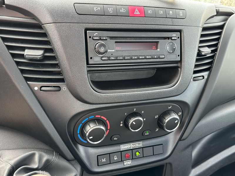 Varebil Iveco Daily 35S12 werkhoogte 12 meter APK 17-01-2026: billede 13 Varebil Iveco Daily 35S12 werkhoogte 12 meter APK 17-01-2026: billede 13