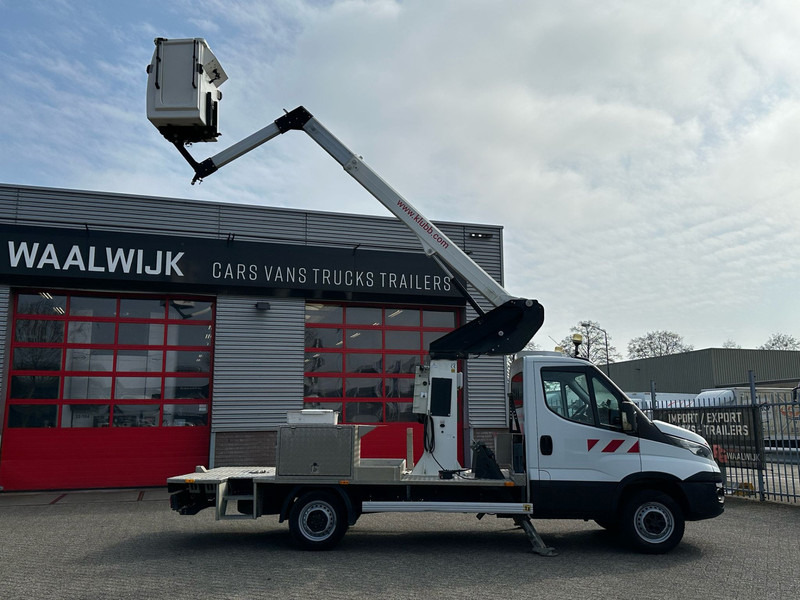 Varebil Iveco Daily 35S12 werkhoogte 12 meter APK 17-01-2026: billede 9 Varebil Iveco Daily 35S12 werkhoogte 12 meter APK 17-01-2026: billede 9