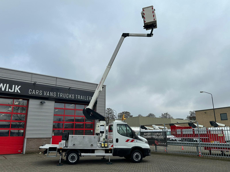 Iveco Daily 35S14 APK 29-08-2026, 4x gestempeld Km 65.025 - Varebil: billede 2 Iveco Daily 35S14 APK 29-08-2026, 4x gestempeld Km 65.025 - Varebil: billede 2