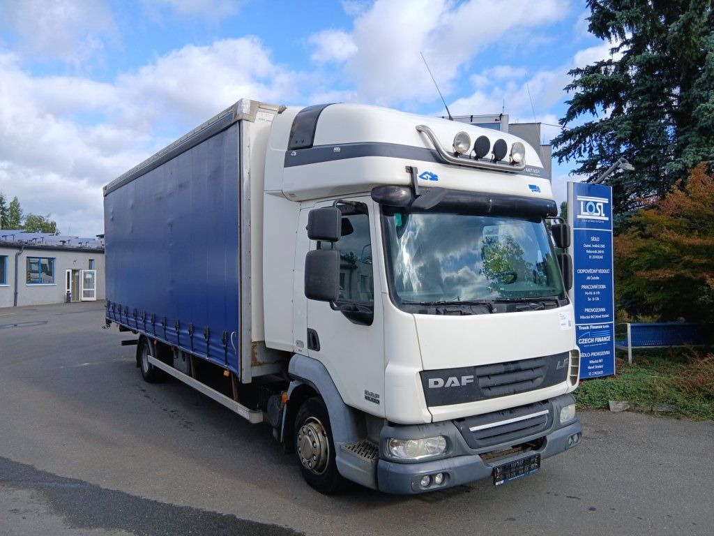 DAF LF45.220 EURO 4 - Lastbil med presenning: billede 2 DAF LF45.220 EURO 4 - Lastbil med presenning: billede 2