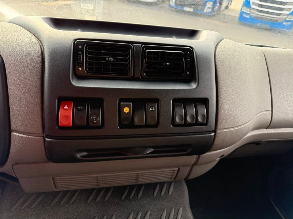 Leje en  DAF LF45.220 EURO 5 DAF LF45.220 EURO 5: billede 15