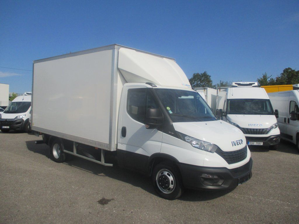 Iveco Daily 35C16 - Varebil med kasse: billede 3 Iveco Daily 35C16 - Varebil med kasse: billede 3