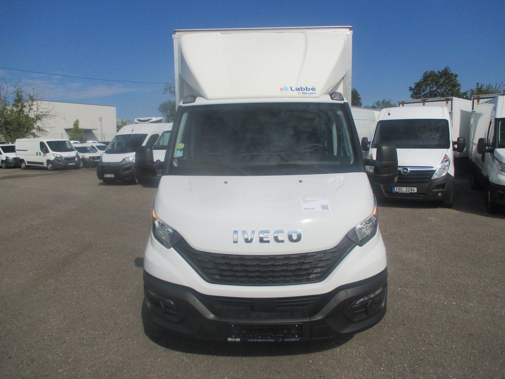 Iveco Daily 35C16 - Varebil med kasse: billede 2 Iveco Daily 35C16 - Varebil med kasse: billede 2