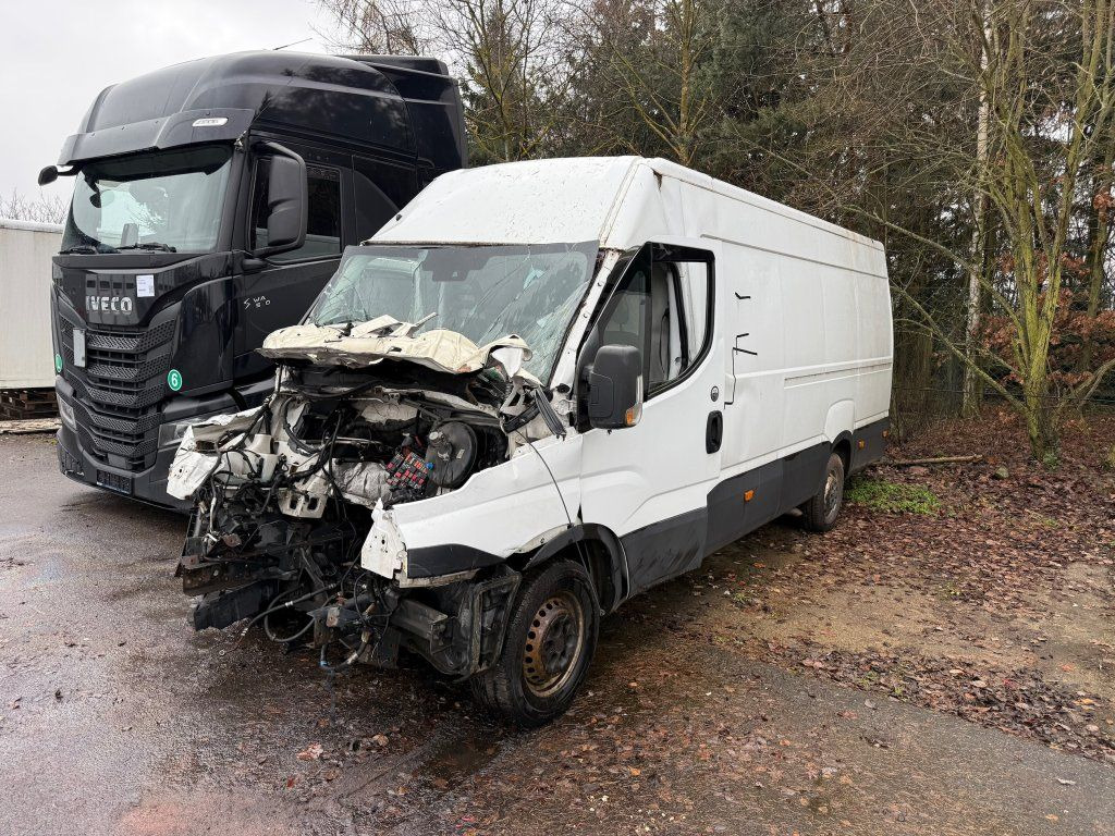 Iveco Daily 35S16 maxi Damaged - Varevogn: billede 1 Iveco Daily 35S16 maxi Damaged - Varevogn: billede 1