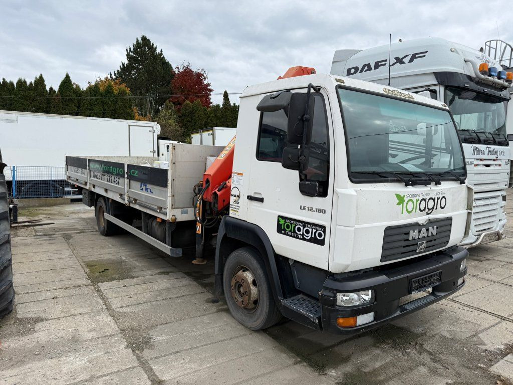 MAN 12.185 EURO 3 Kran UNBEWEGLICH - Lastbil med kran: billede 2 MAN 12.185 EURO 3 Kran UNBEWEGLICH - Lastbil med kran: billede 2