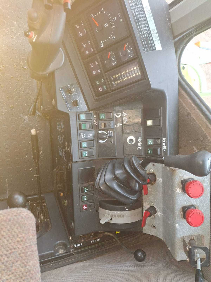 Claas dominator 118 sl Maxi - Høstmaskine: billede 2 Claas dominator 118 sl Maxi - Høstmaskine: billede 2