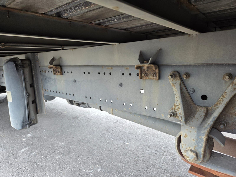 Mercedes-Benz Axor 1829 - full steel/lames - Lastbil med presenning: billede 3 Mercedes-Benz Axor 1829 - full steel/lames - Lastbil med presenning: billede 3