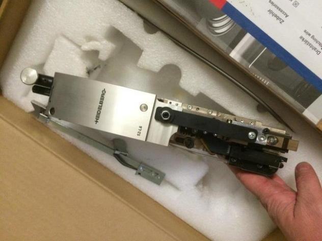 Heidelberg 52-L6 ring eyelet stitching heads - Trykmaskine: billede 1 Heidelberg 52-L6 ring eyelet stitching heads - Trykmaskine: billede 1