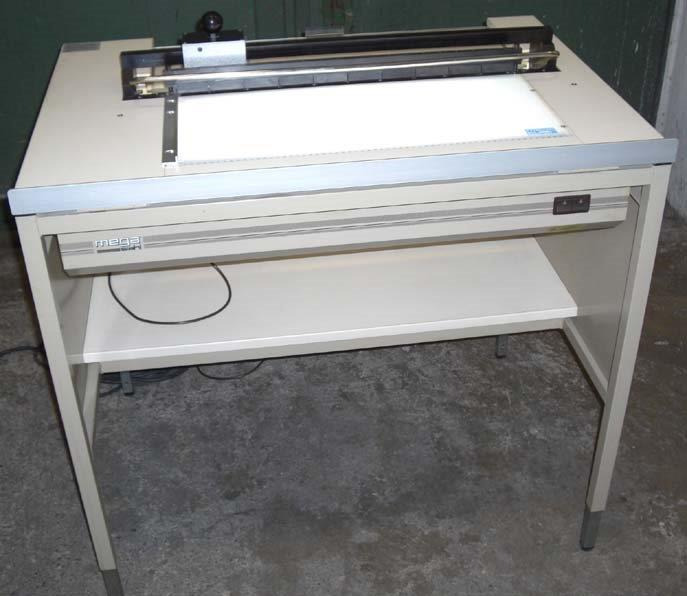 Mega steel cutter 699-2 on light table with waste box - Papir skæremaskine: billede 4 Mega steel cutter 699-2 on light table with waste box - Papir skæremaskine: billede 4