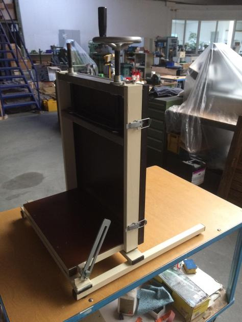 Müro 5000 A3 TM table top block gluing press - Indbindingsmaskine: billede 1 Müro 5000 A3 TM table top block gluing press - Indbindingsmaskine: billede 1