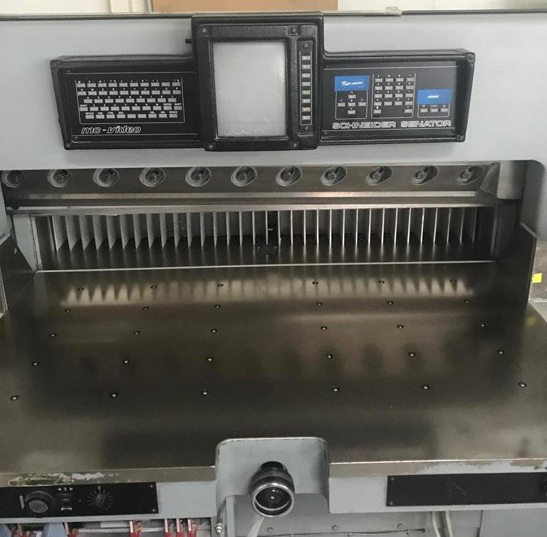 Schneider SENATOR cutting machine 115 MC - Papir skæremaskine: billede 2 Schneider SENATOR cutting machine 115 MC - Papir skæremaskine: billede 2