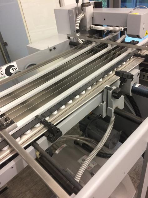 Tree FK-20 Solo Flat Stack Feeder - Falsemaskine: billede 5 Tree FK-20 Solo Flat Stack Feeder - Falsemaskine: billede 5