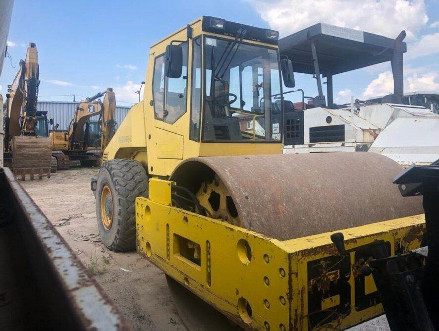 Bomag BW216 D-3 - Kompaktor: billede 1 Bomag BW216 D-3 - Kompaktor: billede 1